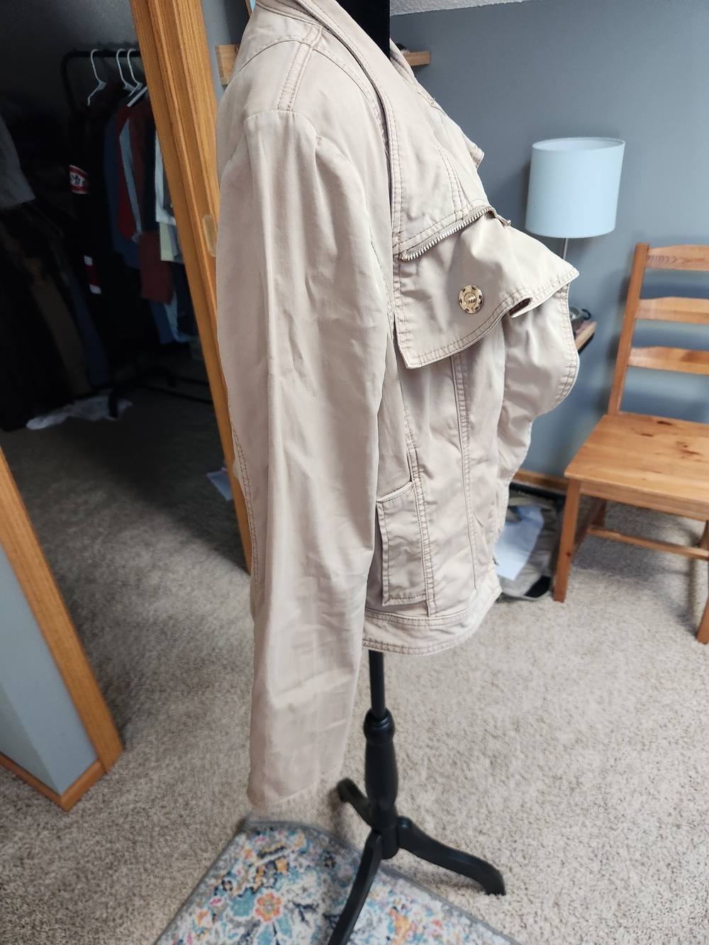 White House Black Market Women’s Ruffle Front Moto Style Jacket Beige Size 16 - Picture 8 of 12